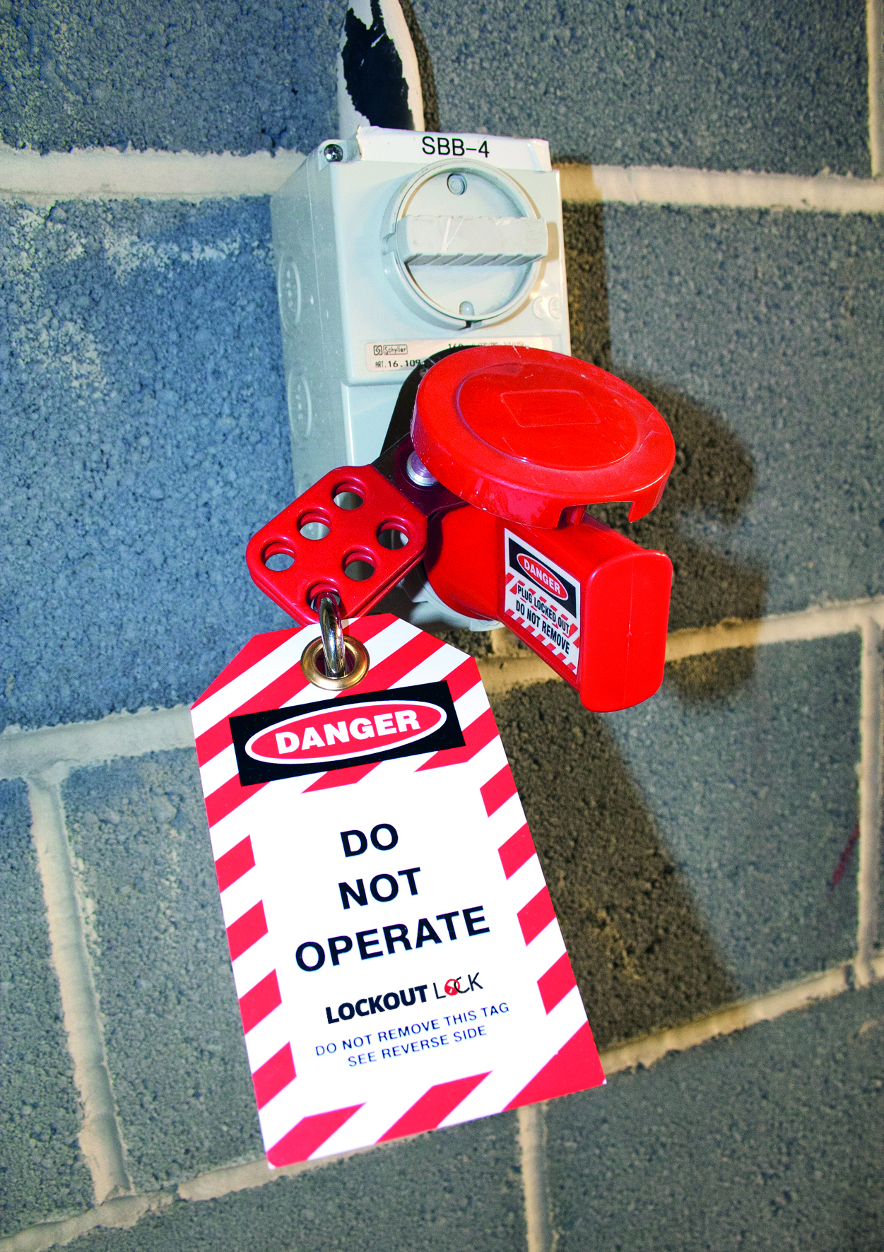 Safety lockout awareness saves hefty fines PECM